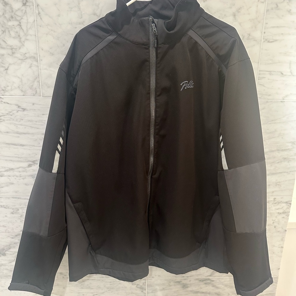 Pella Black Jacket